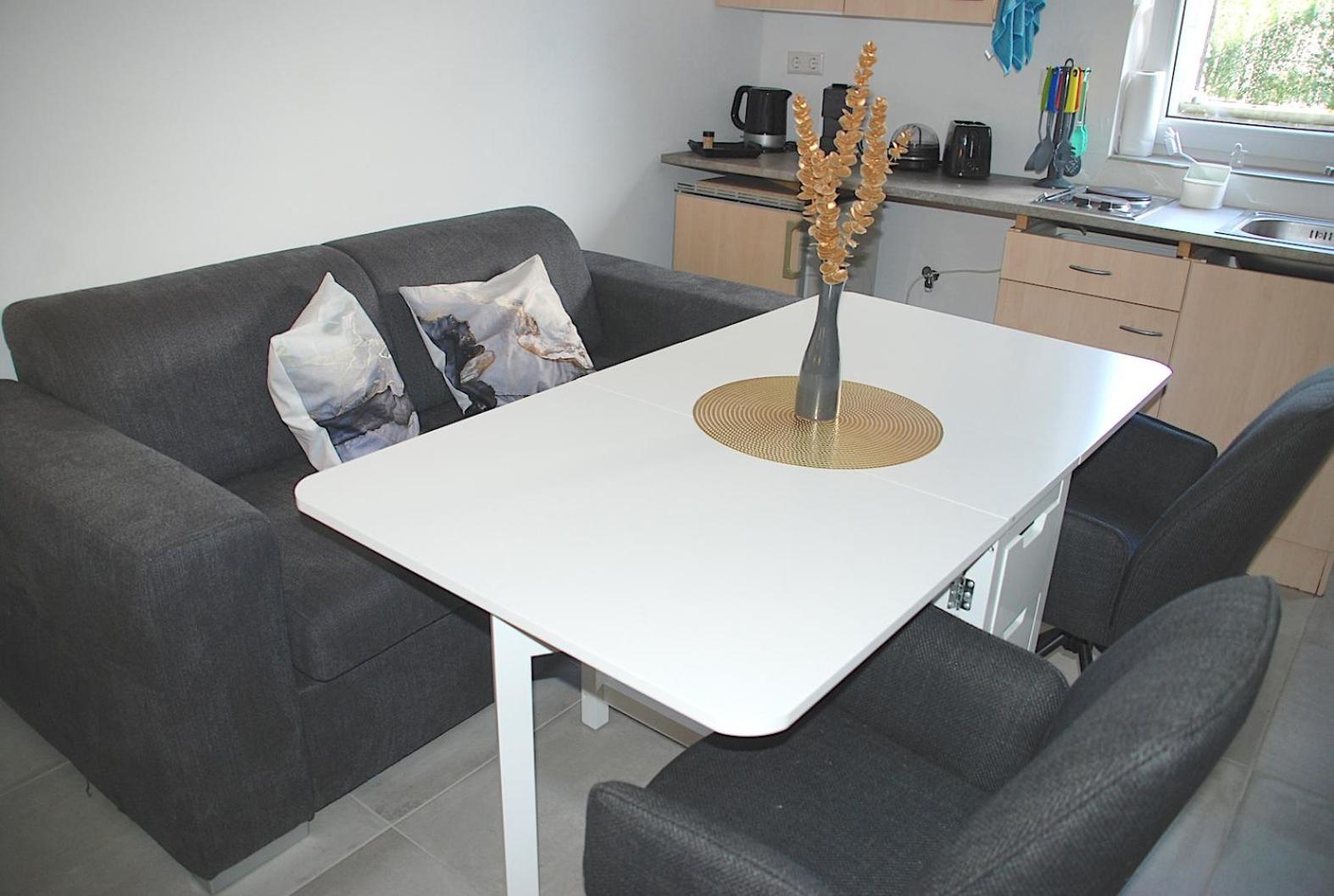 Willkommen In Dagersheim Bei Boeblingen! Gemuetliches 1 Zi Appartement Zum Wohlfuehlen In Einem Angenehmen Umfeld! Екстер'єр фото