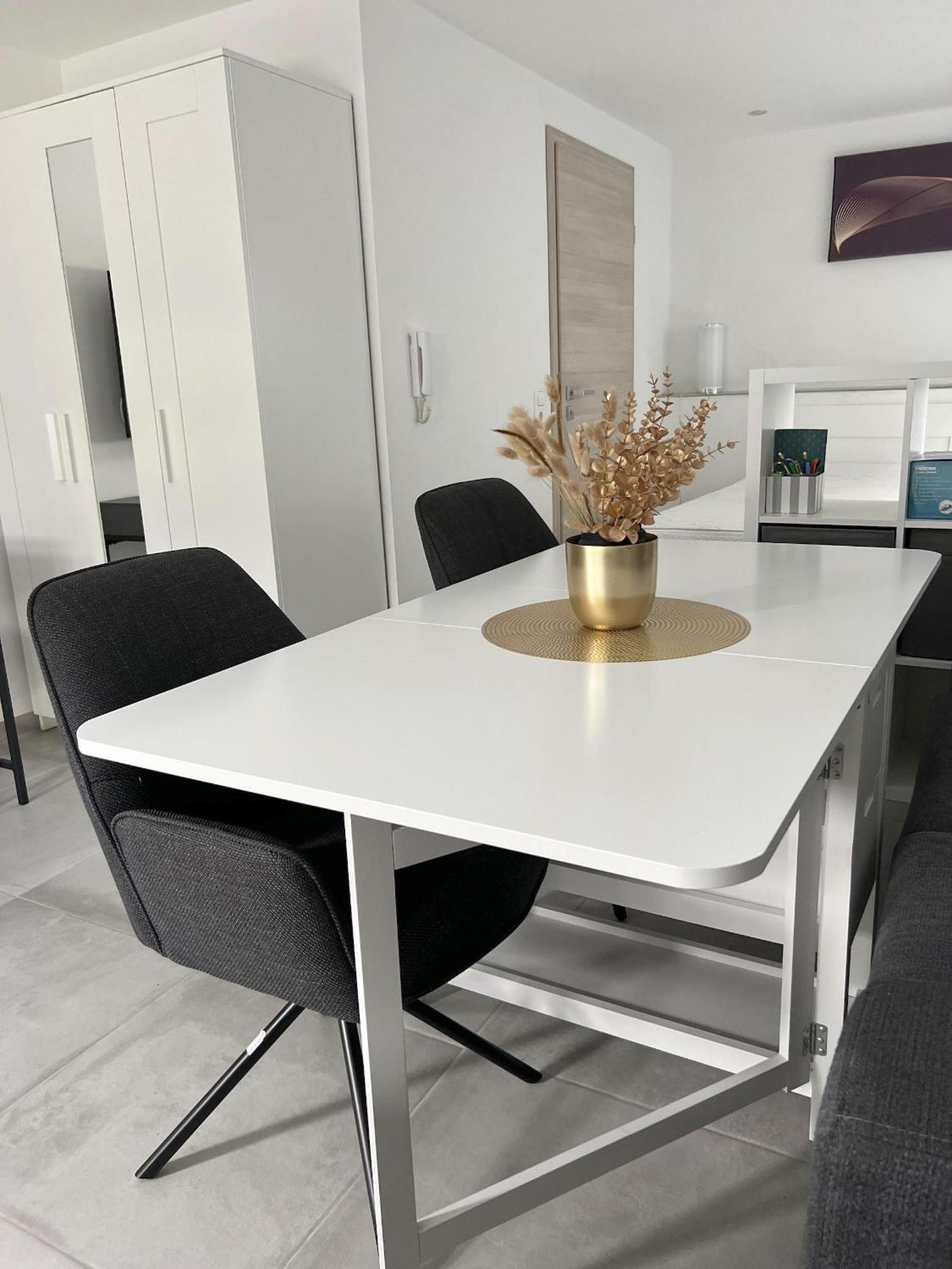 Willkommen In Dagersheim Bei Boeblingen! Gemuetliches 1 Zi Appartement Zum Wohlfuehlen In Einem Angenehmen Umfeld! Екстер'єр фото